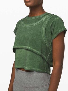 Lululemon on track short-sleeve top sz 2